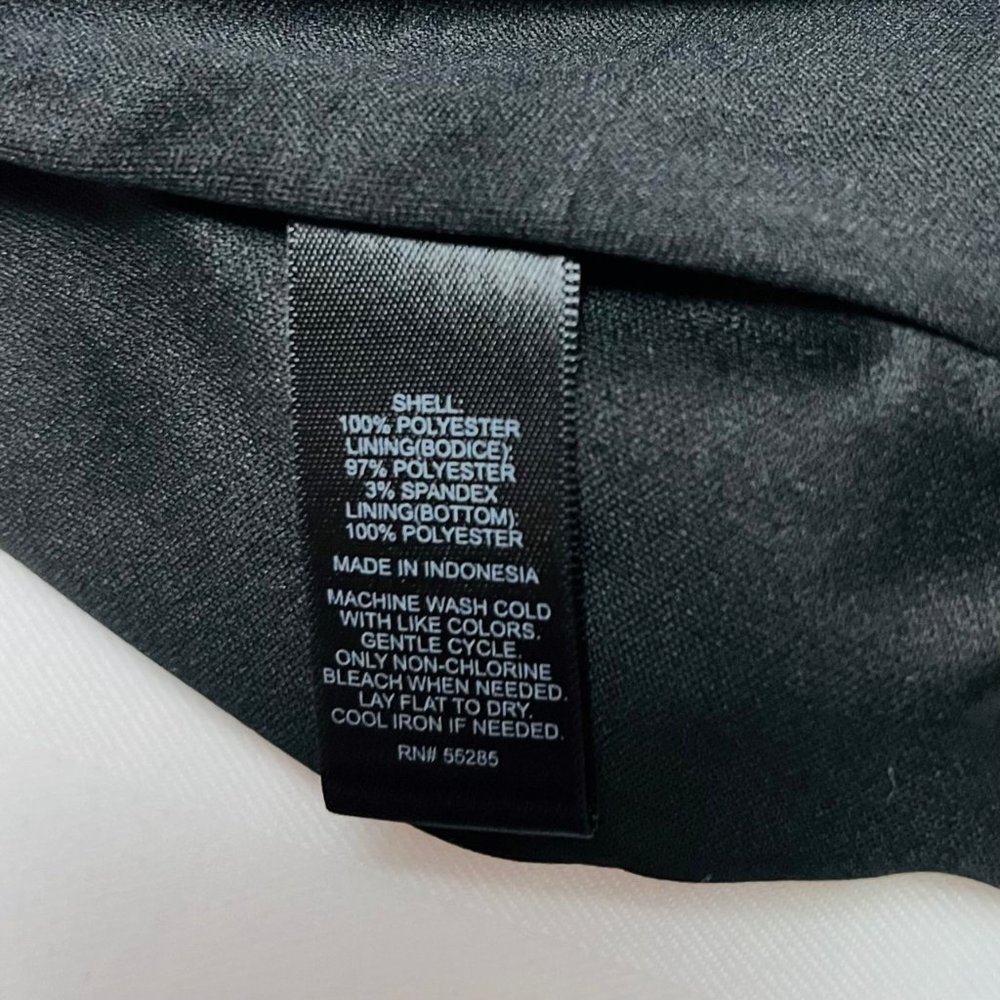 Express - Strapless Ruffle Front Romper - Size: 4… - image 4